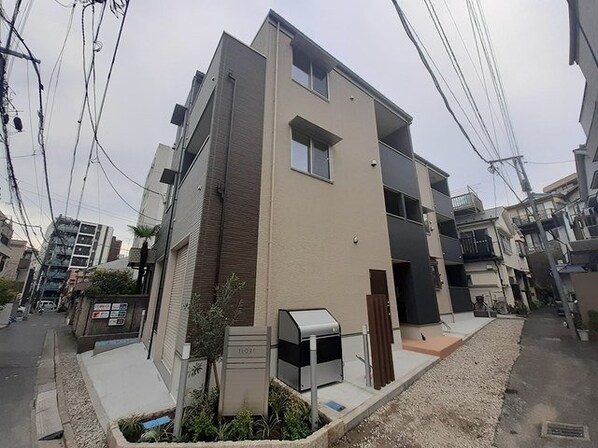 フィオーレの物件外観写真